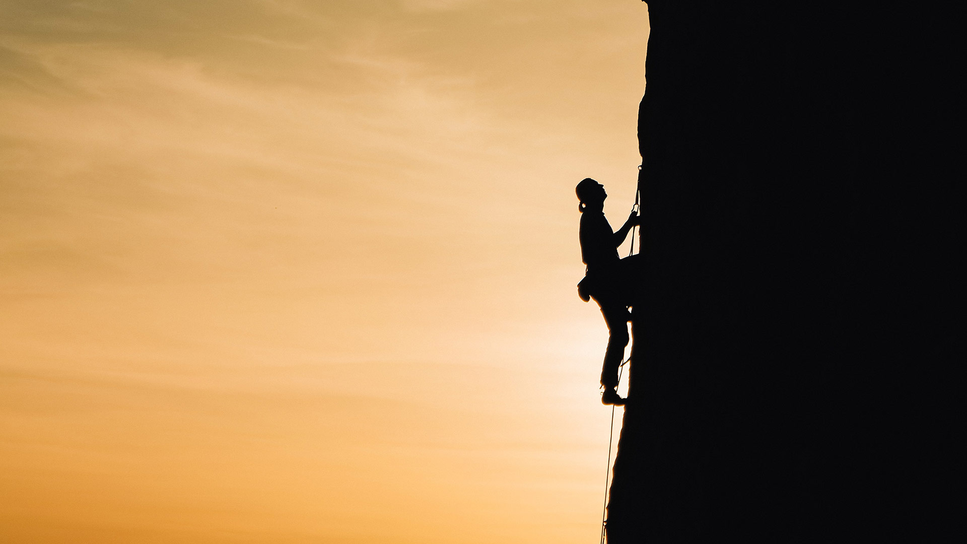 rockclimber_at_sunset