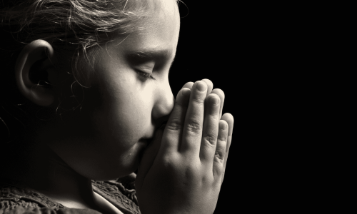 girl praying